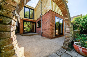 Rear aspect- click for photo gallery